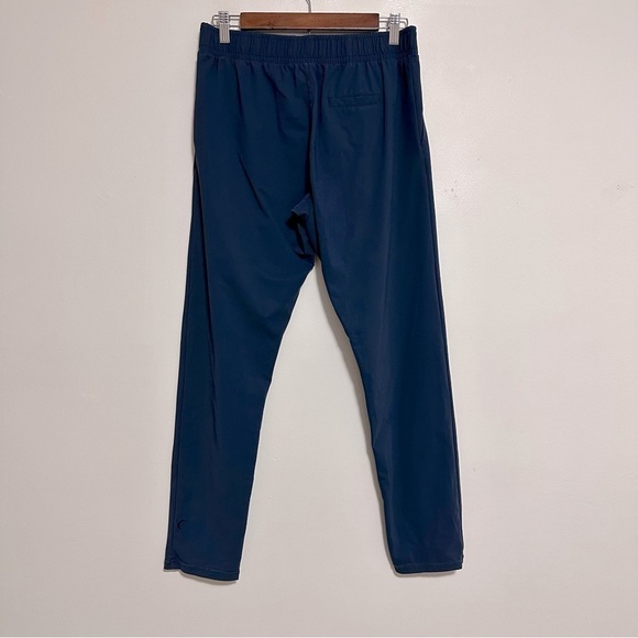 Zyia Active Everywhere Tapered Pants in Navy Grey - Picture 2 of 7